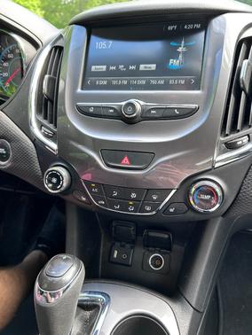 Red 2017 Chevrolet Cruze LT
