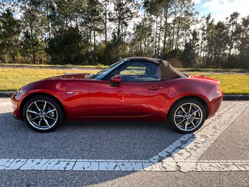 2023 Mazda MX-5 Miata Grand Touring