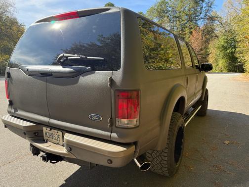 2005 Ford Excursion Limited