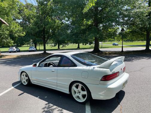 White 1994 Acura Integra GS-R