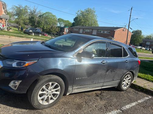 Blue 2018 Chevrolet Equinox LT