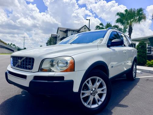 Beige 2006 Volvo XC90 V8