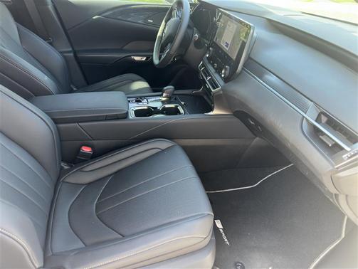 2024 Lexus RX 350 F SPORT Handling