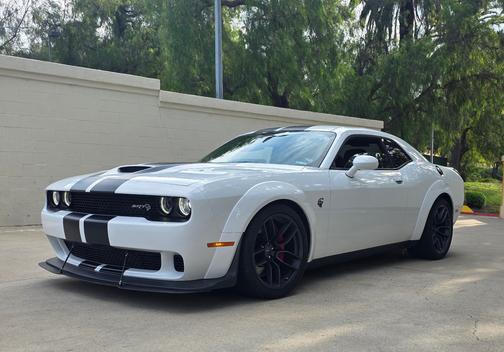 White 2018 Dodge Challenger SRT Hellcat