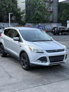 Silver 2014 Ford Escape SE