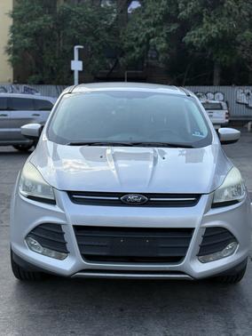 Silver 2014 Ford Escape SE