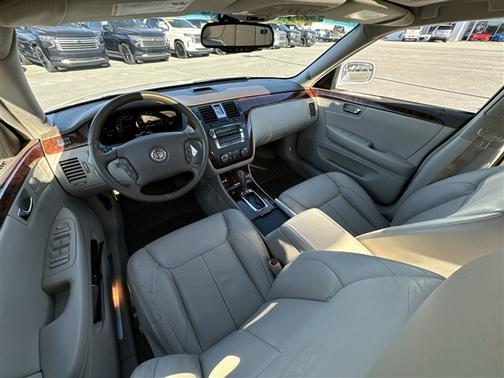 2006 Cadillac DTS Luxury