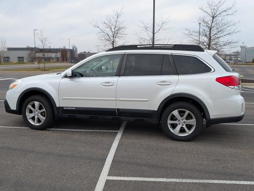 2014 Subaru Outback 3.6R Limited