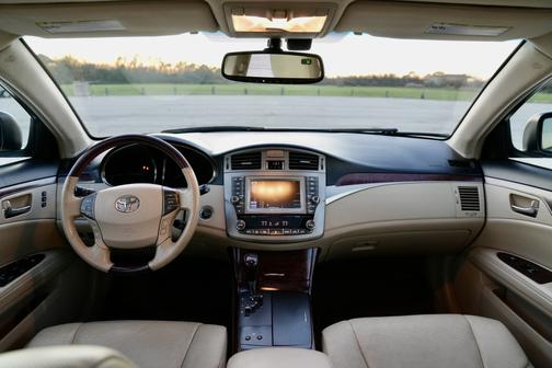 2012 Toyota Avalon Limited