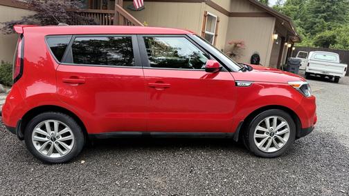 2019 Kia Soul +