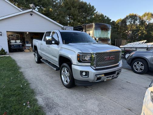 Silver 2015 GMC Sierra 2500 Denali