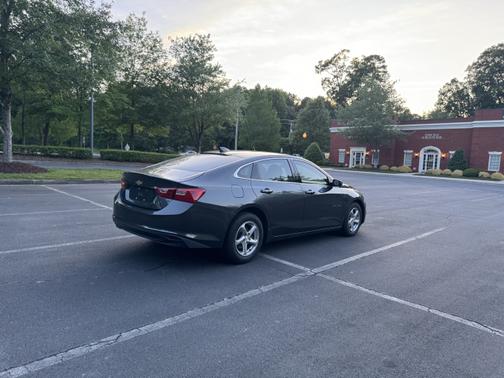 2017 Chevrolet Malibu 1LS