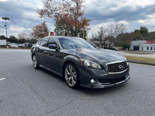 2011 INFINITI M56 Base
