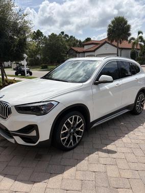 White 2022 BMW X1 sDrive28i