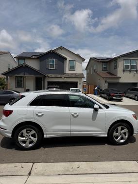 White 2022 Audi Q3 40 Premium