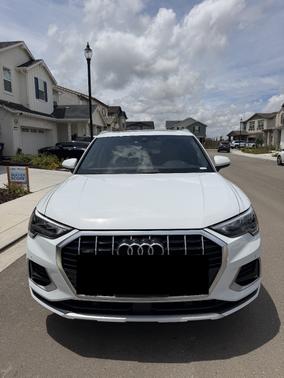 White 2022 Audi Q3 40 Premium