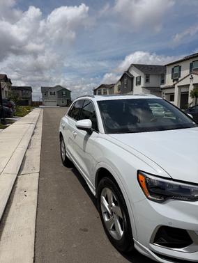 White 2022 Audi Q3 40 Premium