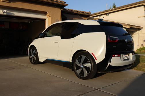 2017 BMW i3 94 Ah w/Range Extender