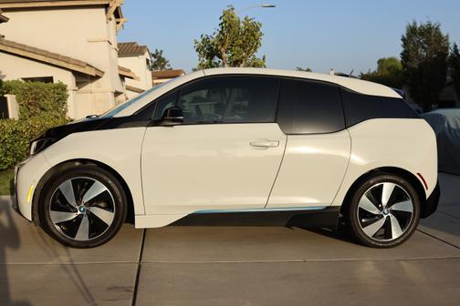 2017 BMW i3 94 Ah w/Range Extender