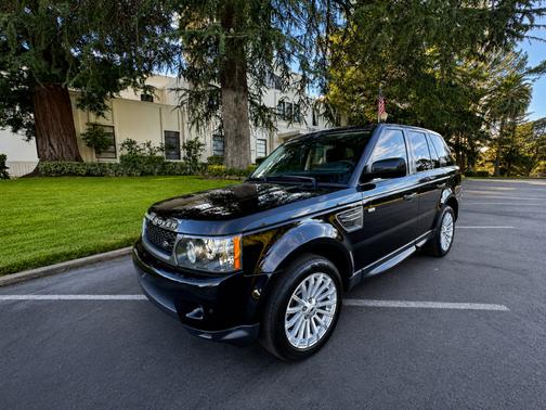 Black 2011 Land Rover Range Rover Sport HSE