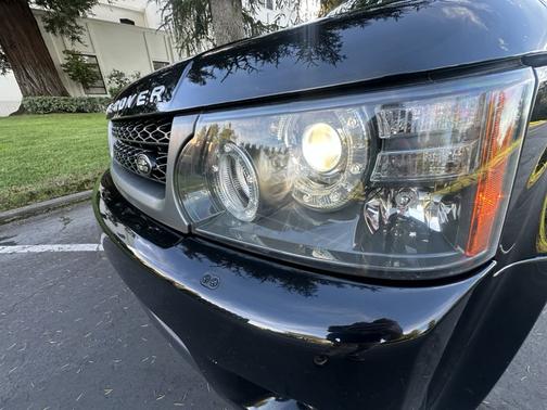 Black 2011 Land Rover Range Rover Sport HSE