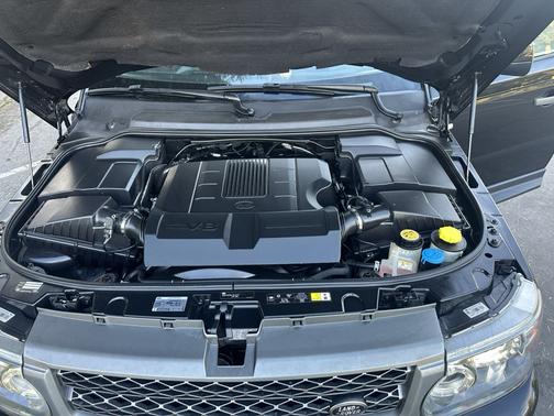 Black 2011 Land Rover Range Rover Sport HSE