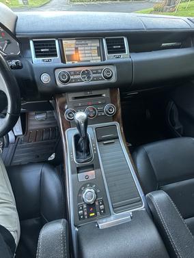 Black 2011 Land Rover Range Rover Sport HSE