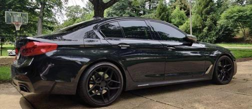 Photo 2 of 6 of 2018 BMW M550 i xDrive