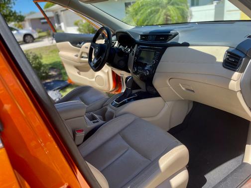 Orange 2018 Nissan Rogue SL