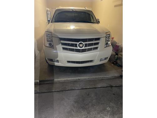 2013 Cadillac Escalade ESV Premium