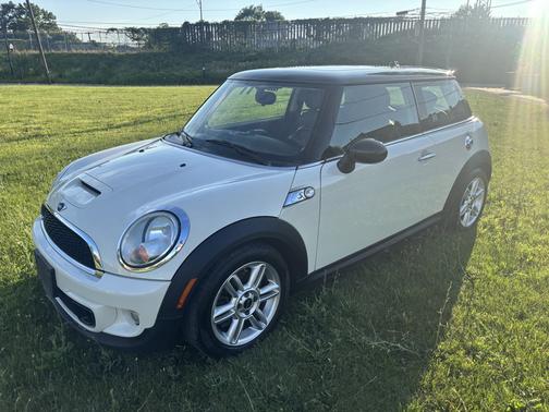 2011 MINI Cooper S Base