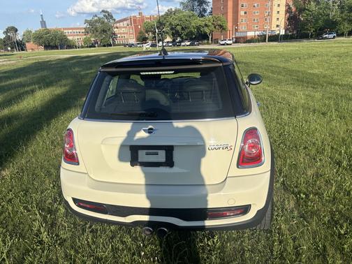 2011 MINI Cooper S Base