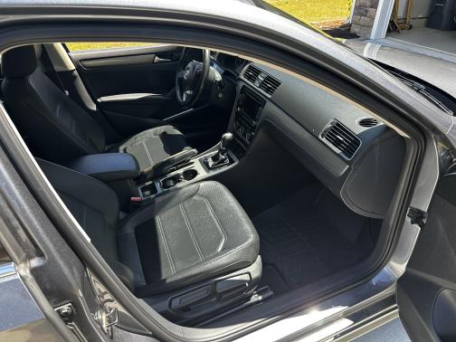 2014 Volkswagen Passat 2.0L TDI DSG SE w/Sunroof