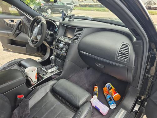 2017 INFINITI QX70 Base