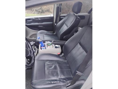 2012 Chrysler Town & Country Touring-L