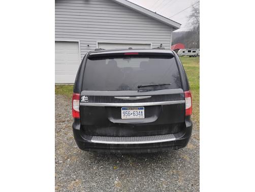 2012 Chrysler Town & Country Touring-L