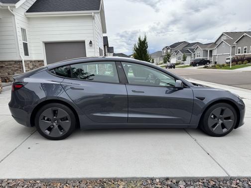 2022 Tesla Model 3 Base