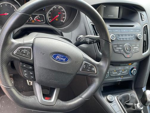 2017 Ford Focus ST Base