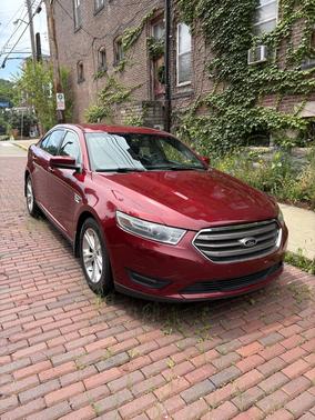 2013 Ford Taurus SEL