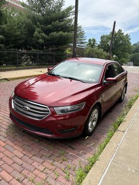 2013 Ford Taurus SEL