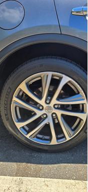 Gray 2017 INFINITI QX50 Base
