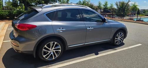 Gray 2017 INFINITI QX50 Base