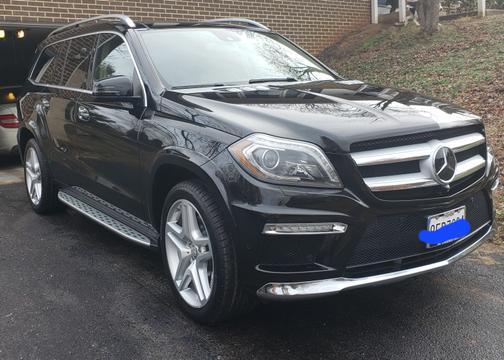 Photo 2 of 10 of 2015 Mercedes-Benz GL-Class GL 550 4MATIC