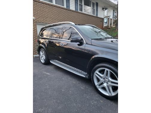 Photo 4 of 10 of 2015 Mercedes-Benz GL-Class GL 550 4MATIC