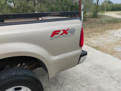 2010 Ford F-250 XLT Super Duty Crew Cab