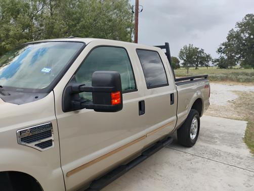 2010 Ford F-250 XLT Super Duty Crew Cab