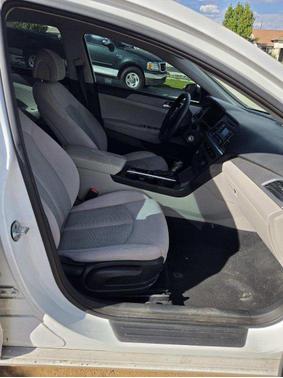 White 2015 Hyundai SONATA SE
