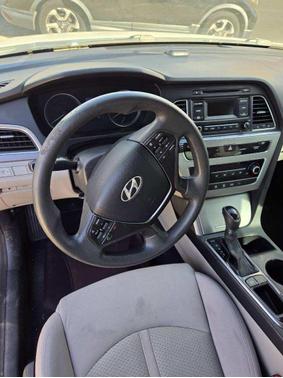 White 2015 Hyundai SONATA SE