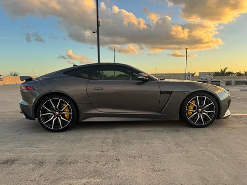 2017 Jaguar F-TYPE SVR