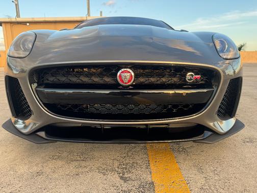 2017 Jaguar F-TYPE SVR